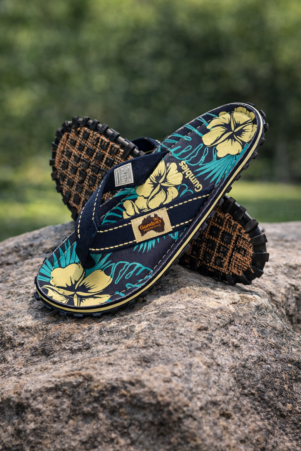 Flip-Flops & Sandals