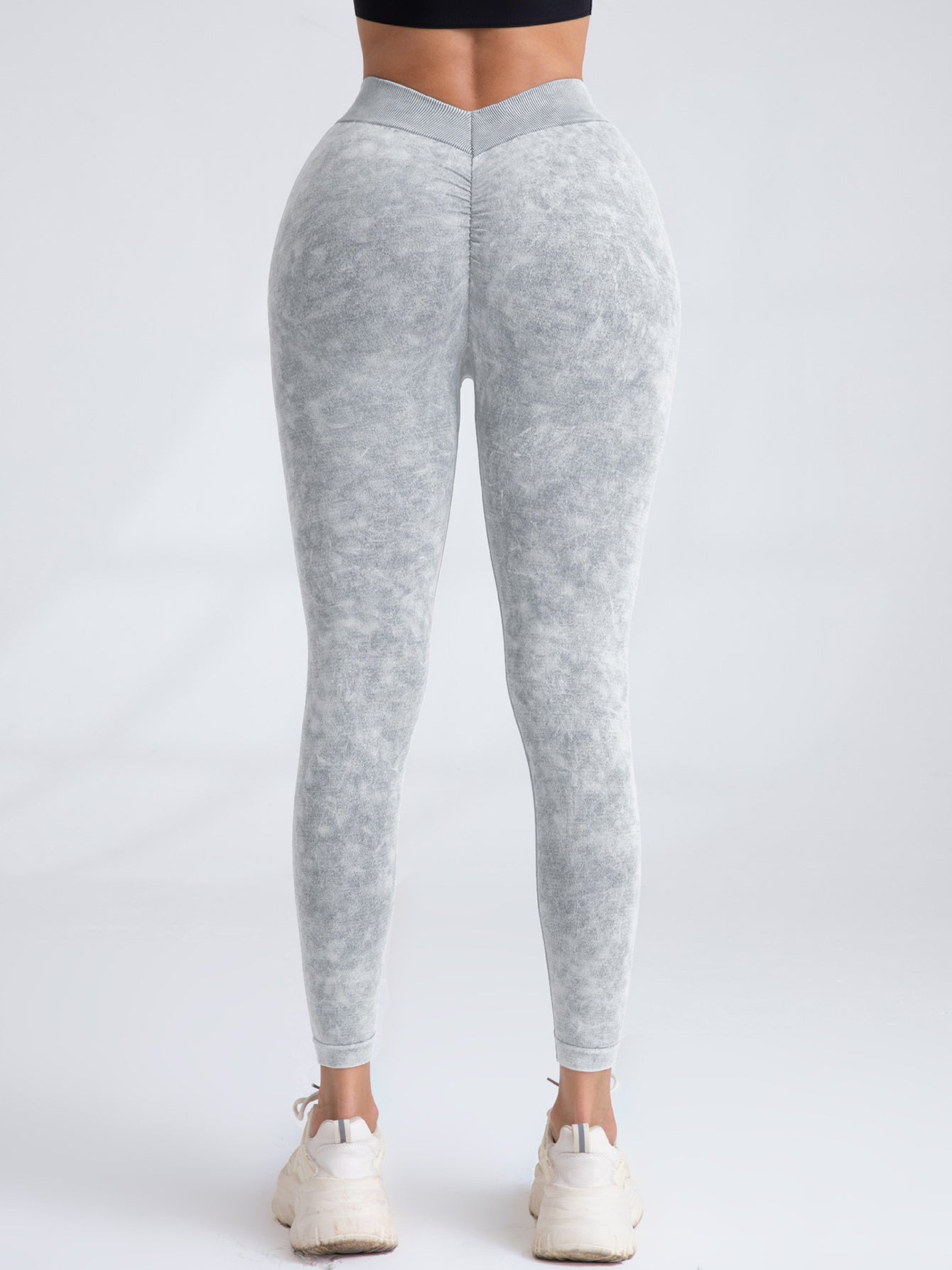 PeachyFit V-Back Scrunch Leggings: Lift & Move!