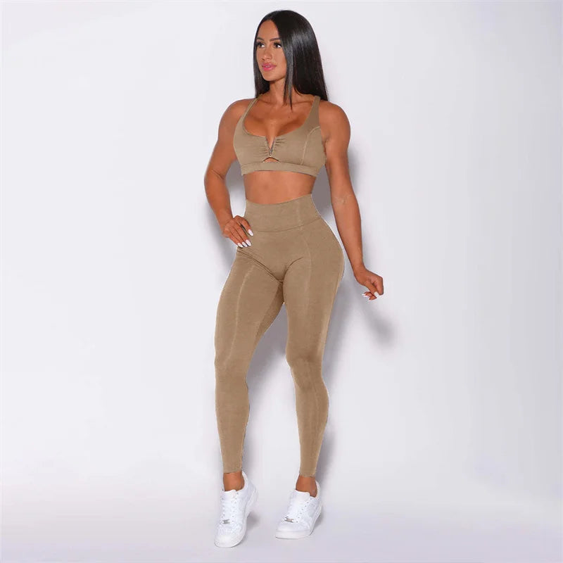 ActiveVibe Women's Fitness Ensemble: Leggings and Sports Bra