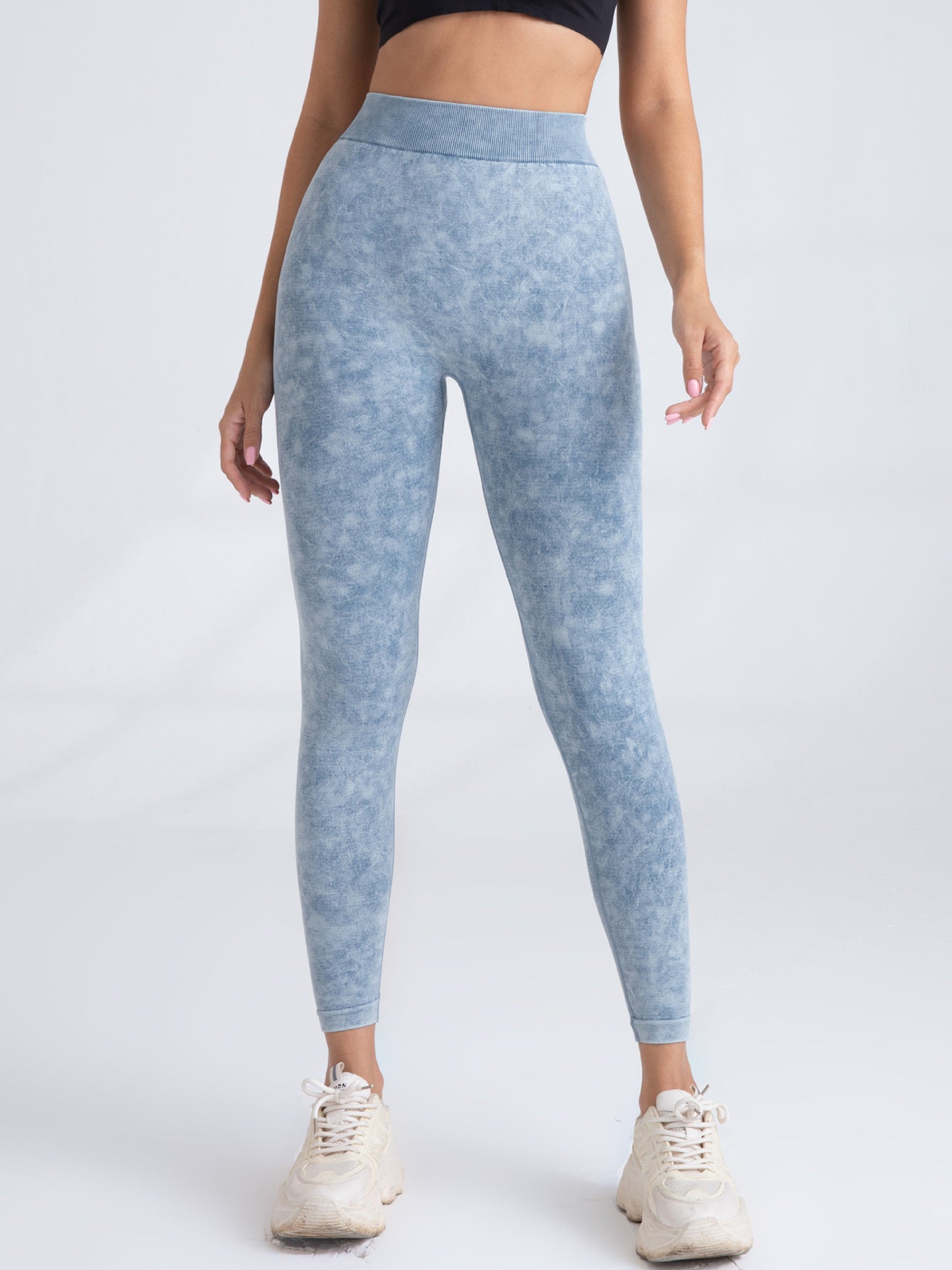 PeachyFit V-Back Scrunch Leggings: Lift & Move!